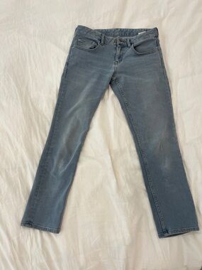 Uniqlo Women's cropped Jeans in Light Blue 23/24